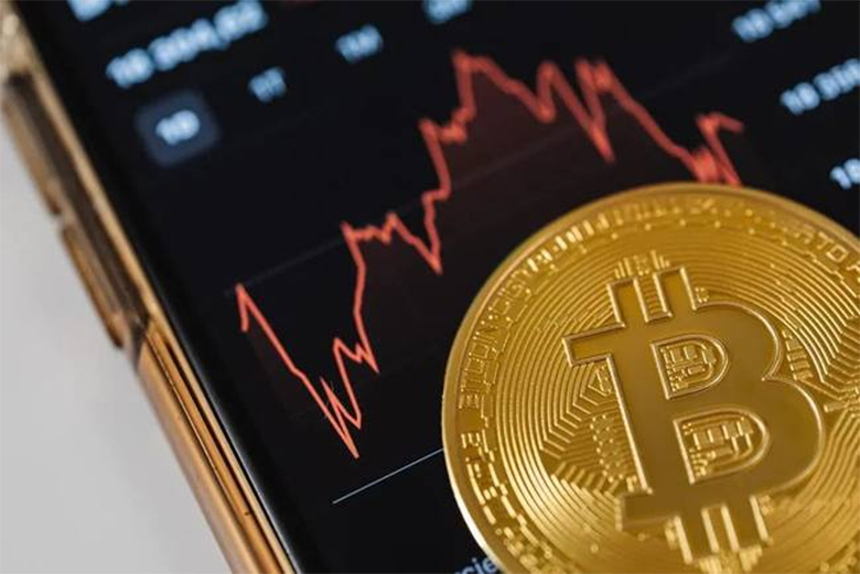 比特币风云:馅饼or陷阱？懂王入局,普通人何去何从？