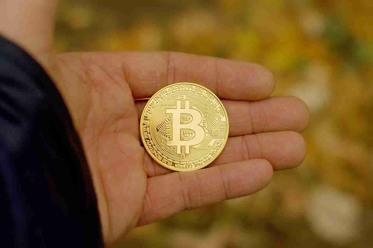 比特币暴跌？MVRV指标揭示抄底时机