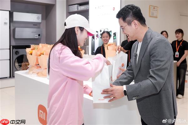 5999元起的小米17 Pro Max卖爆！卢伟冰：说明小米上探超高端赢得了认可