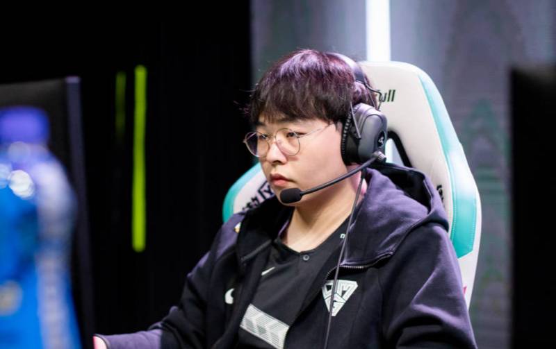 乐言首发大战Kanavi！JDG冲击七连胜
