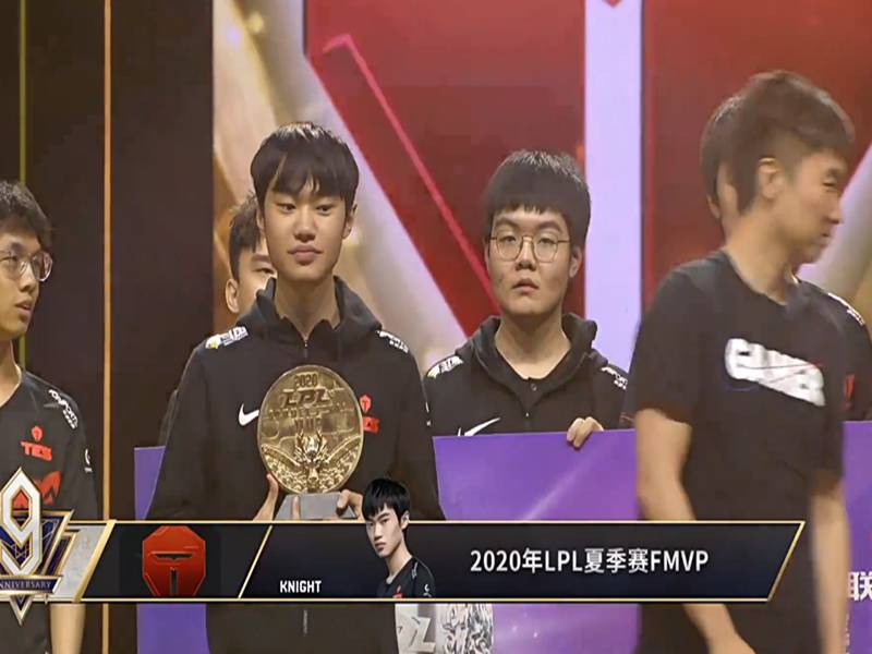 “常规mvp+决赛Fmvp”knight的LPL第一中单有了