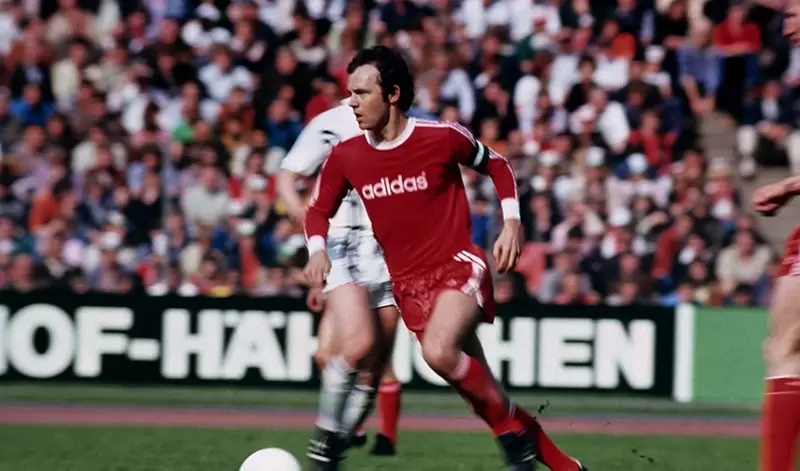 经典再现《实况球会经理》联动古利特和贝肯鲍尔开启