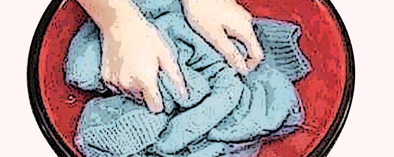 黑衣服怎么洗防止褪色