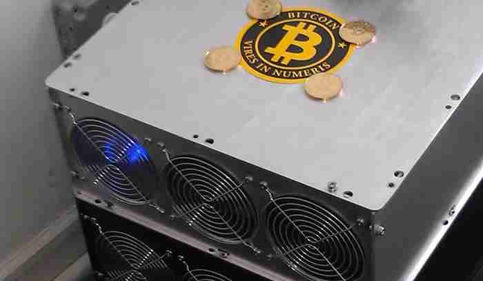 比特币矿机风险全解析：高收益与高风险并存