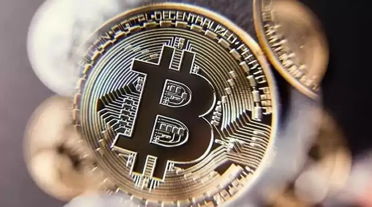 为什么交易加密货币都是用现货交易,而不是用闪兑？哪个划算？