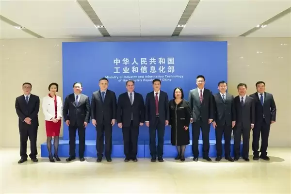 工信部负责人会见苹果、高通、SK海力士等负责人！