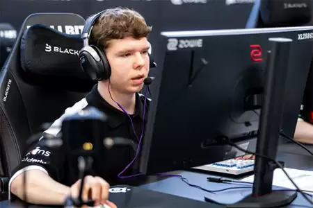 B8指挥官headtr1ck专访：新指挥教练默契无间，豪言锁定第三阶段晋级名额