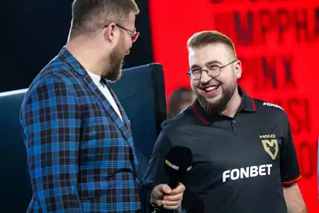 主场战神torzsi！MOUZ横扫B8杀入2-0组，匈牙利狙神亲解队服玄学