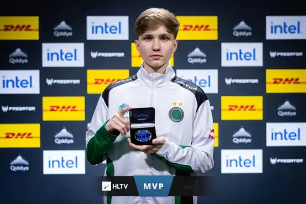 m0NESY狂揽EPL S22 MVP！1.96 rating炸裂表现创纪录，Falcons天才少年斩获生涯第五座MVP
