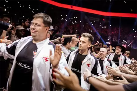 FaZe成为2025年液体百科上搜索量最高的CS战队