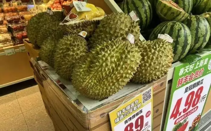 刚刚上市，多家电商平台就在补货了！今年第一颗榴莲，你吃了吗？