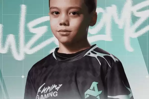 8岁电竞神童签约职业战队！Aurora破格签约ShaLun引热议，Twitch曾因年龄封禁至2032年