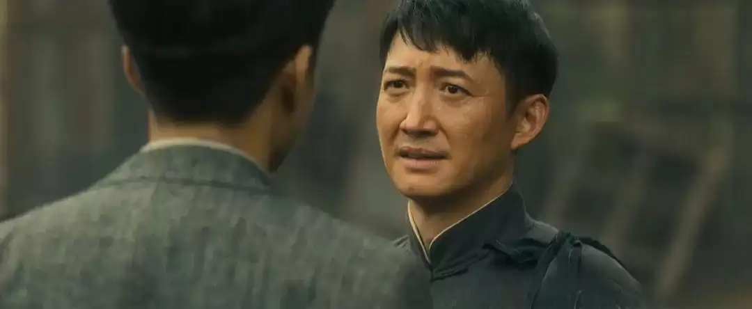 《八千里路》十块大洋揪出内鬼，焦师傅针对孟万福根本不是争厨艺