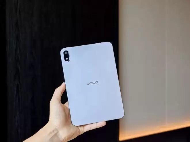 OPPO Pad Mini 真机曝光，轻薄OLED小平板