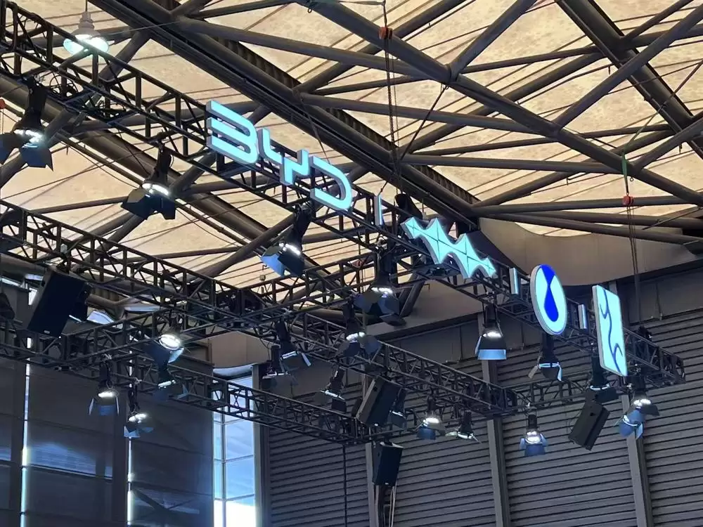 比亚迪 8 系双旗舰官宣 4 月 24 日北京车展限定首发