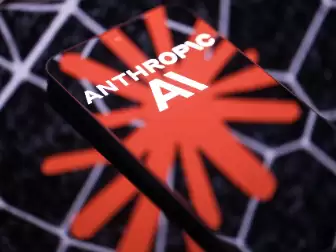 最高250亿美元！Anthropic获亚马逊追加投资，承诺十年内采购千亿AWS算力