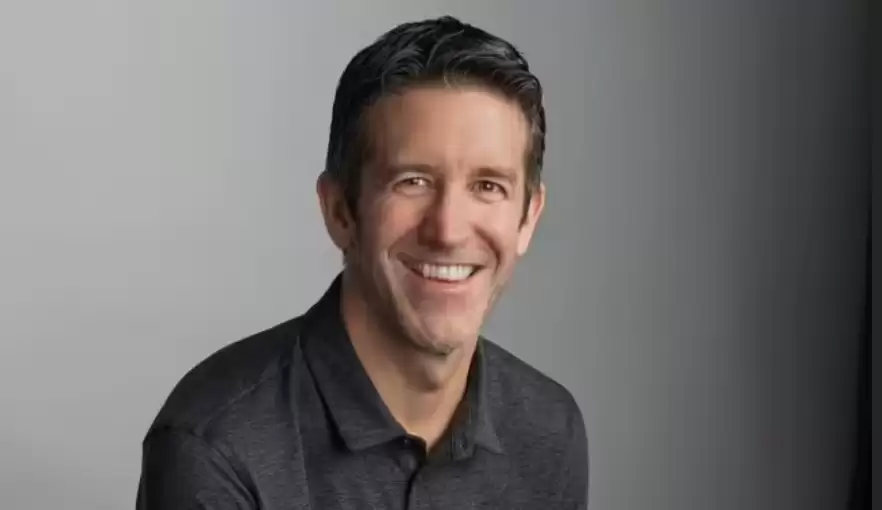 库克卸任苹果CEO深情寄语，赞特努斯为引领苹果未来的理想之选