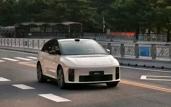 理想高管：理想汽车双层夹胶玻璃取得重大突破 出厂自带2000块的防晒膜