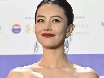 北影节一场大雨浇醒内娱，才懂高圆圆舒淇的美，高级在哪