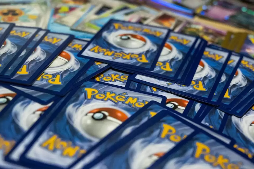 英国男子靠着童年宝可梦卡神救援賺到几十万結婚基金