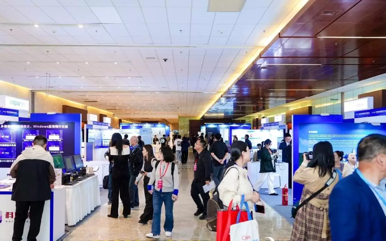 程序员将被AI取代？梅宏院士：理性看待当前的热潮和炒作