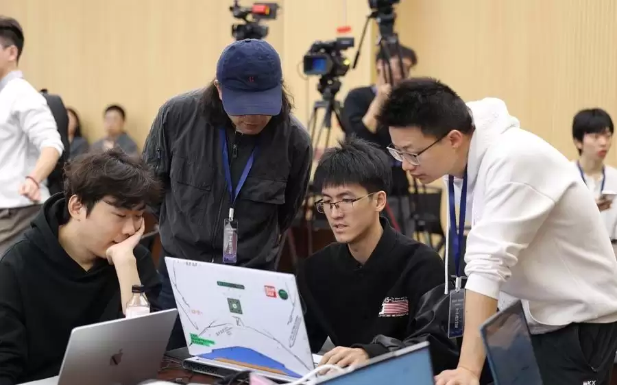 资讯｜推进AI与社科深度融合！“遇见未来：AI社科应用”公益训练营举行