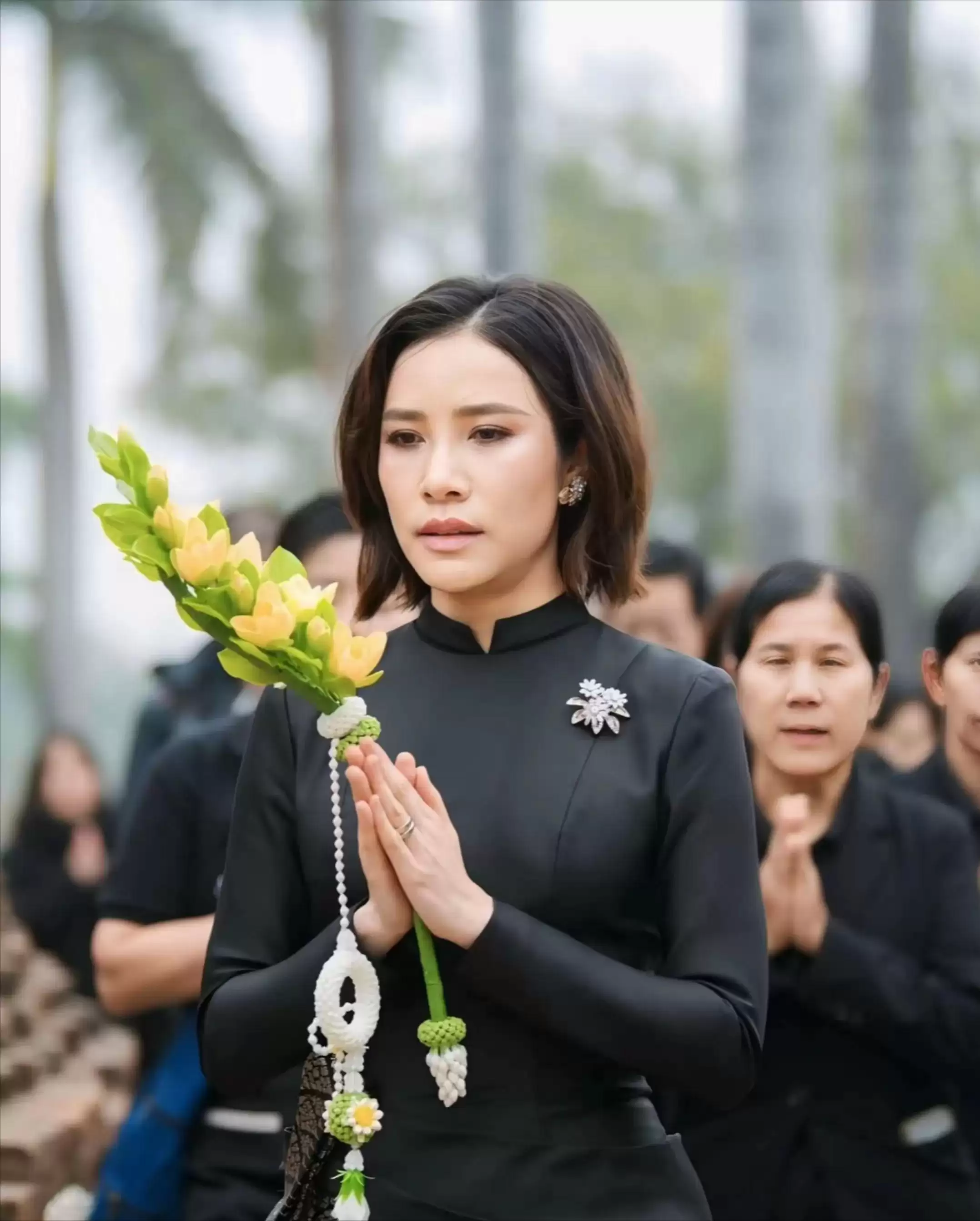 曾比苏提达张扬的诗妮娜，如今不如王后貌美，也不如年轻嫔妃受宠