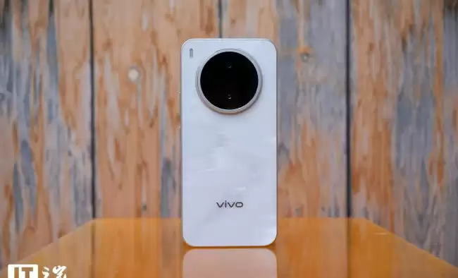 vivo Y600 Pro 手机评测旗舰设计与超长续航
