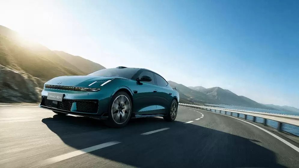 领克10/领克10+全球首秀 1秒补能2公里/3.2秒破百