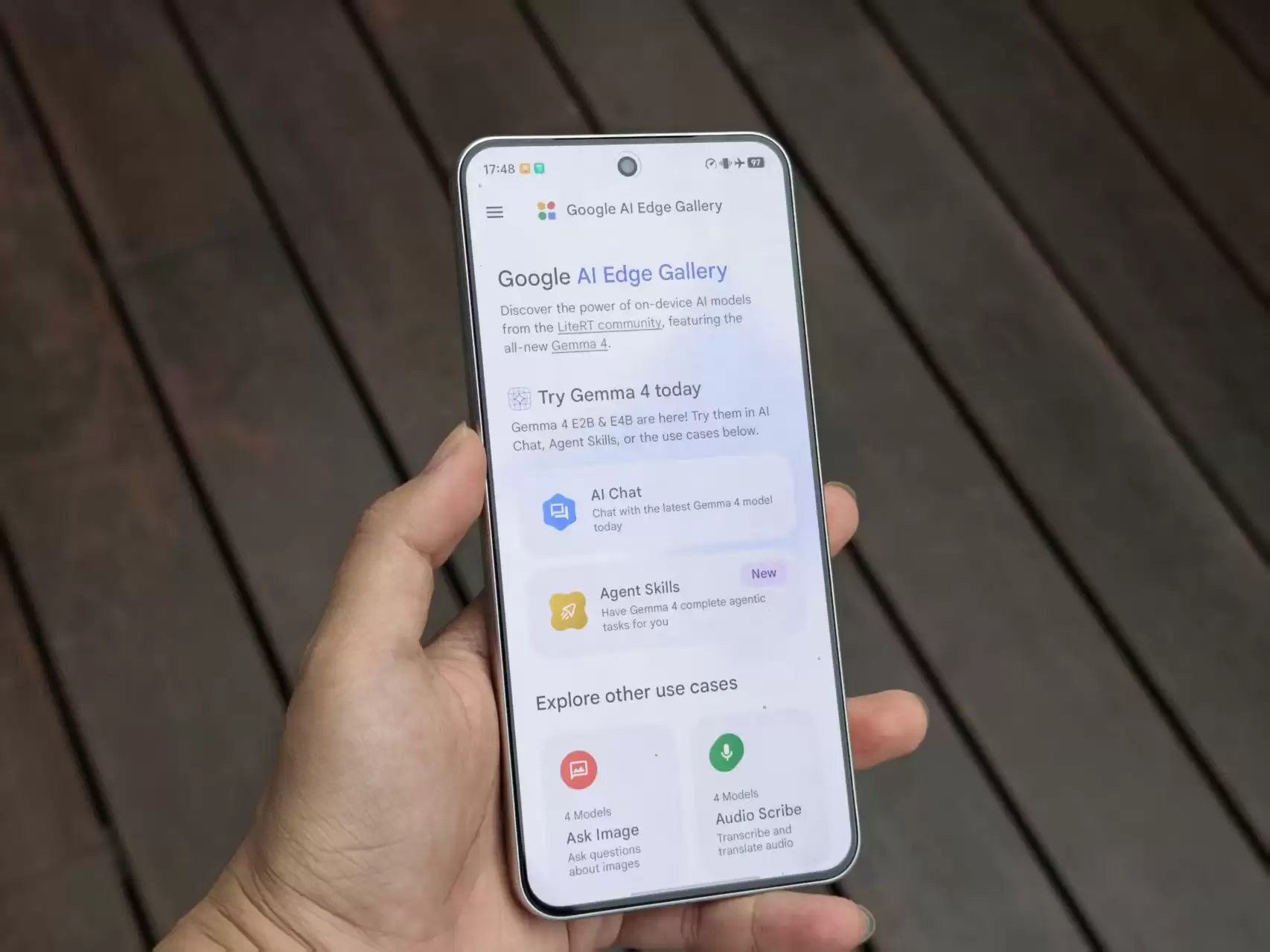 千元机跑Gemma 4实测：生成一次要5分钟，本地AI注定是旗舰专属