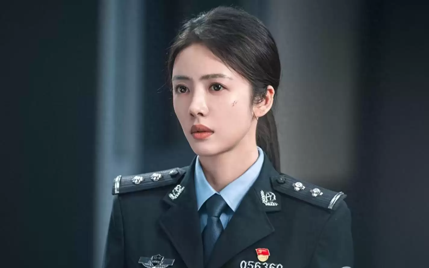 钢铁森林：直到江寒声被诬入狱，周瑾才知，害死哥哥的真凶是詹伟