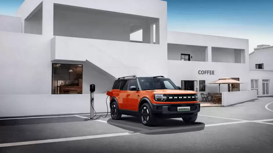 福特智趣烈马春日礼遇 购车即送价值1.2万举升车顶