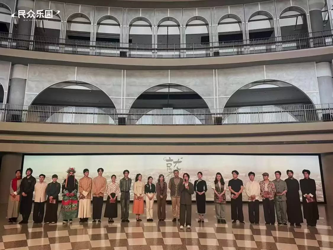 穿越百年，与武汉重逢：《就在这儿》2.0版本焕新启幕