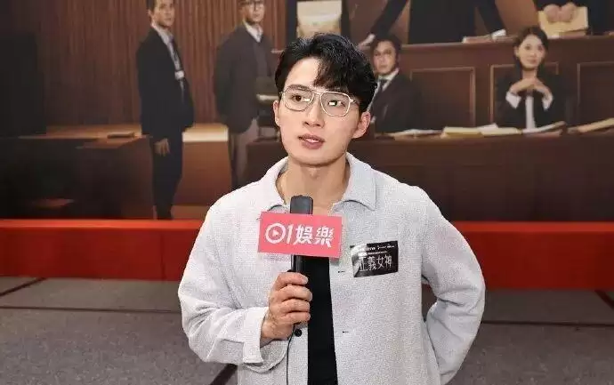 正义女神｜周嘉洛“郑邵文”演技大跃进！靠笑容甩掉金城安影子