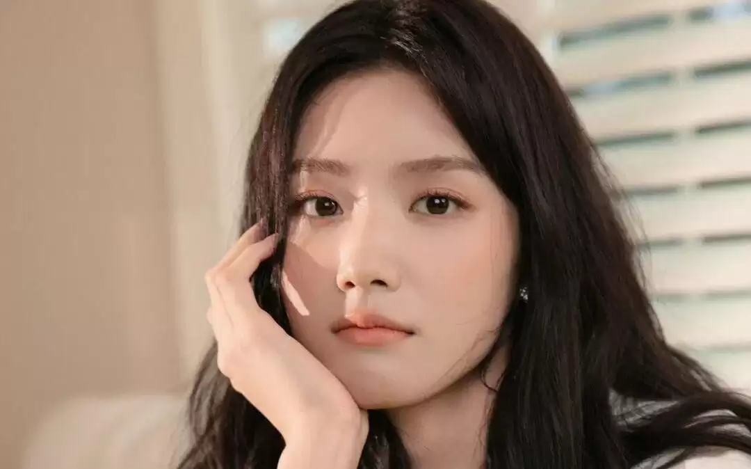 娘娘新戏裸播了？魏大勋肖战合作？华晨宇云南3块钱民宿？卢昱晓冲浪刷恶评？姨太问答