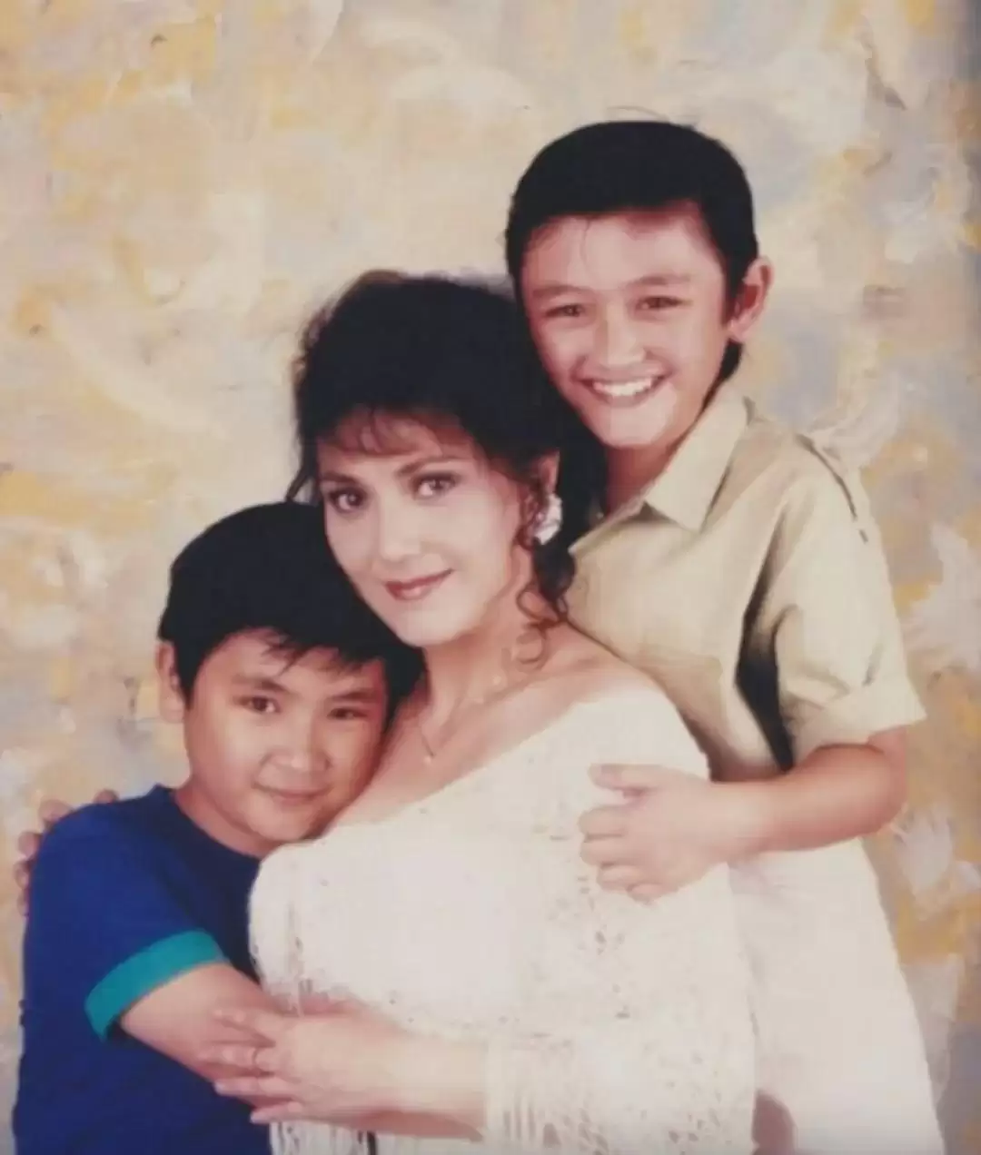 李泳漢開腔反擊李家鼎,稱打工每月收1萬5千：結婚冇叫過鼎爺出錢