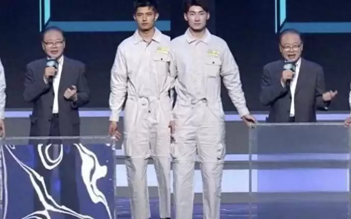 还记得院士“消失的下半身”？“光子织物”制造获突破，可如同印报纸般简单