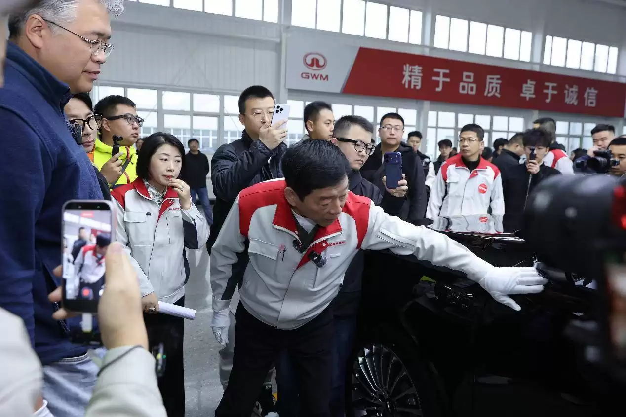 真实路况见真章！长城欧拉5混动版重庆实测“快顺省”实力尽显