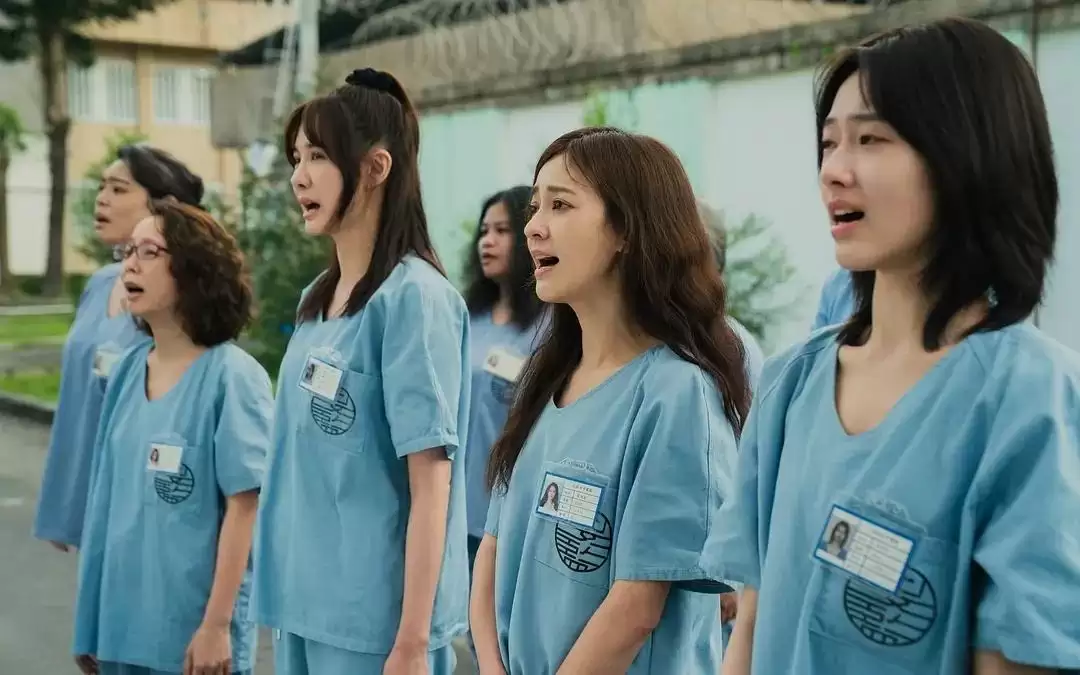 《阳光女子合唱团》治愈内核戳爆泪点 大鹏闫妮全看哭了