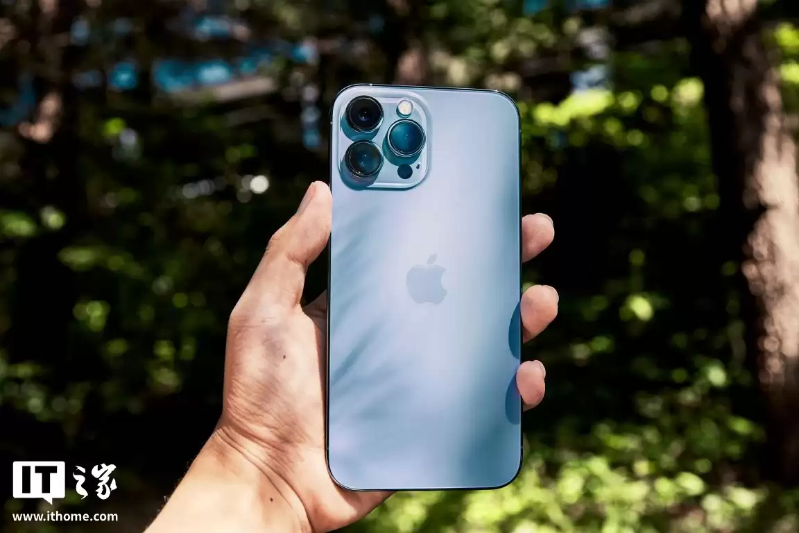 苹果 CEO 库克首谈内存涨价：很难预测何时才能恢复供需平衡，将一如既往地探索各种应对方案