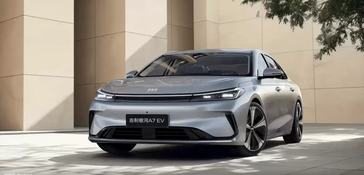 吉利银河A7 EV来袭！颜值空间续航皆优，定价合理或成爆款