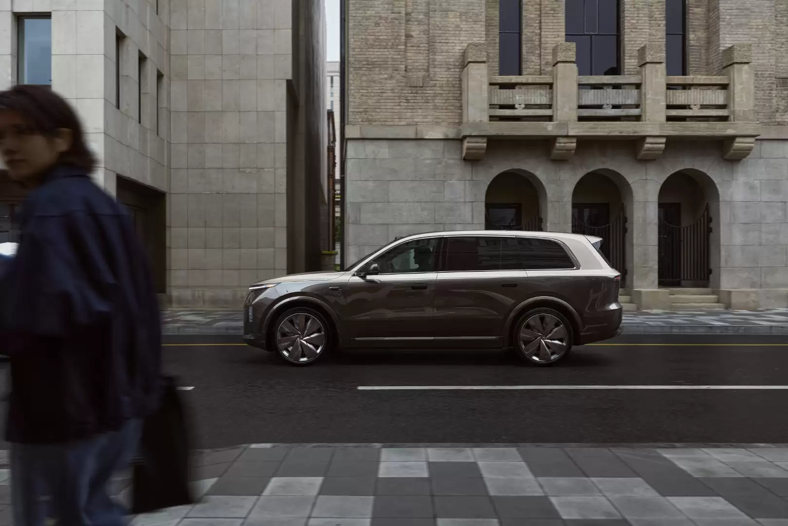 理想汽车回应L9 Livis双色车身设计：希望向顶级奢侈品牌看齐