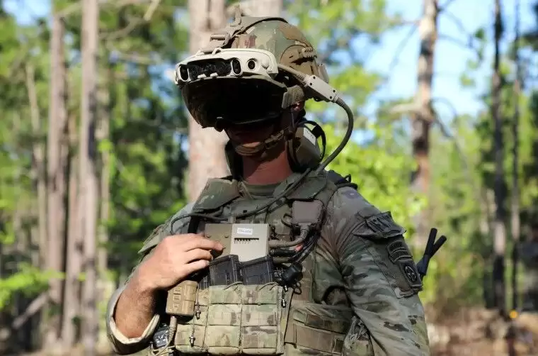 消息称微软 HoloLens 军用版战场士兵反馈体验不佳，拟转为后勤应用工具