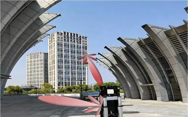 东南大学科研团队破解通信盲区难题，信号像“流萤”自由穿梭