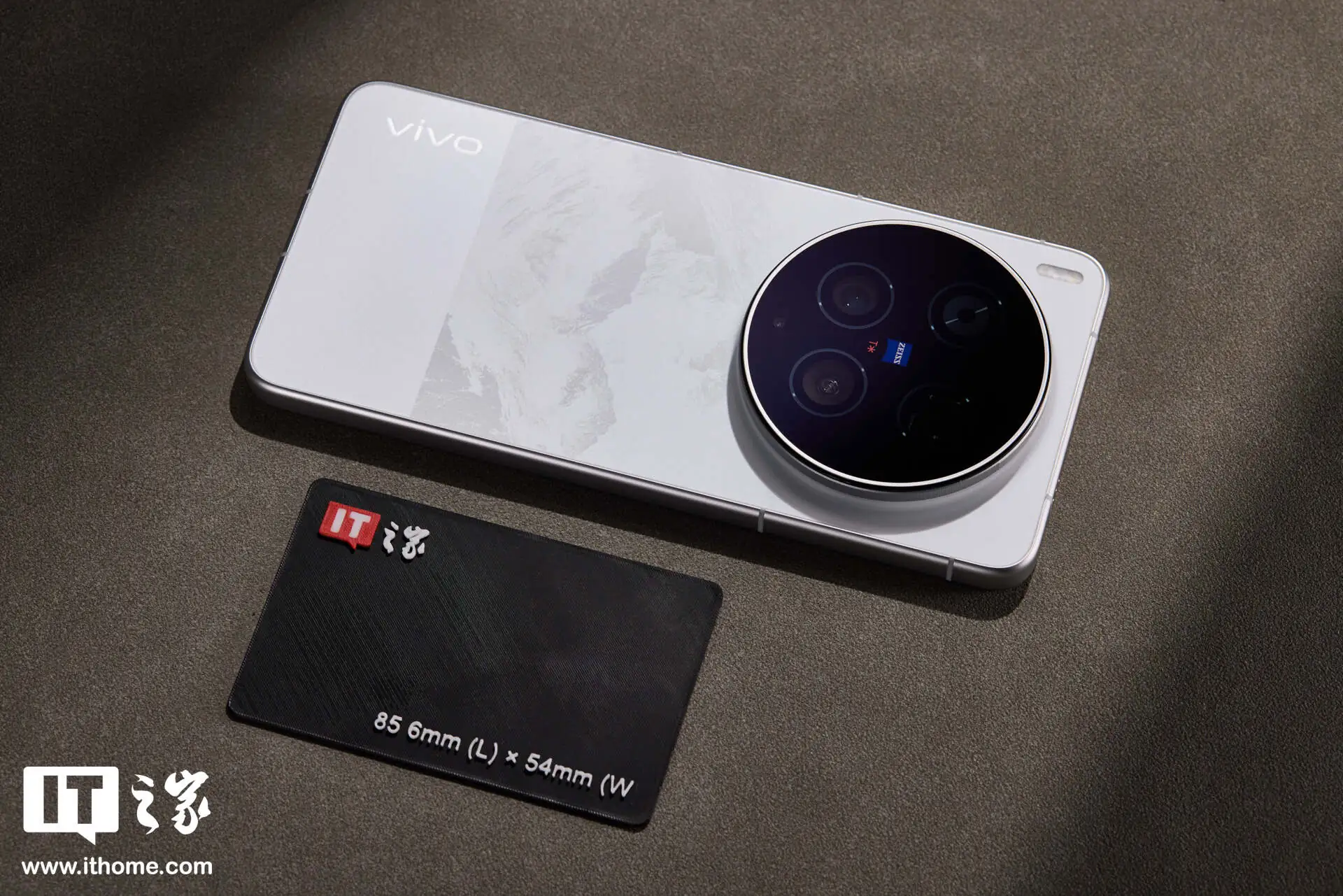 vivo X300 Ultra 摄影师套装图赏：用专业相机思路打造的“专业 V 单