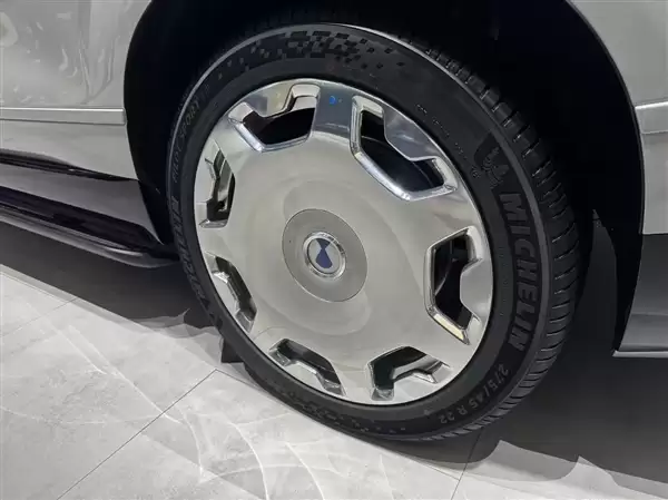 9分钟充饱 零下30度也不慌！腾势N9闪充版亮相北京车展 这旗舰SUV有点东西