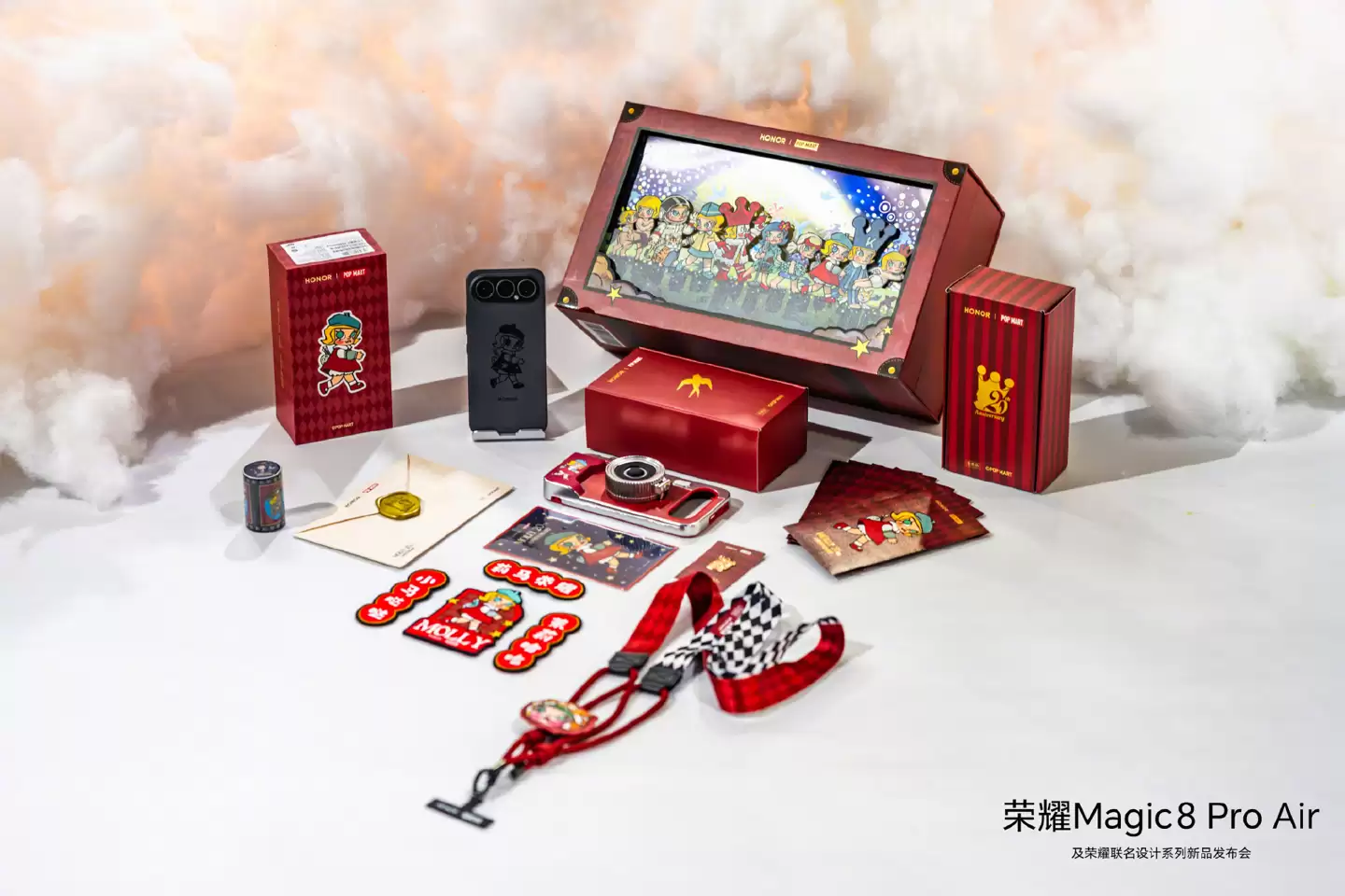 泡泡玛特下月将推出以 IP 为核心的衍生小家电产品，消息称由新宝股份代工