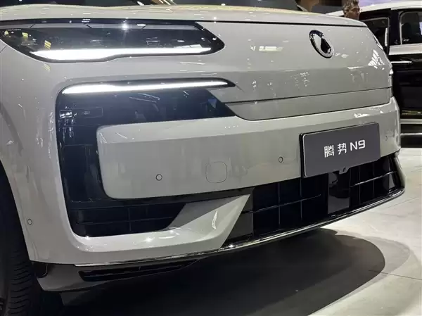 9分钟充饱 零下30度也不慌！腾势N9闪充版亮相北京车展 这旗舰SUV有点东西