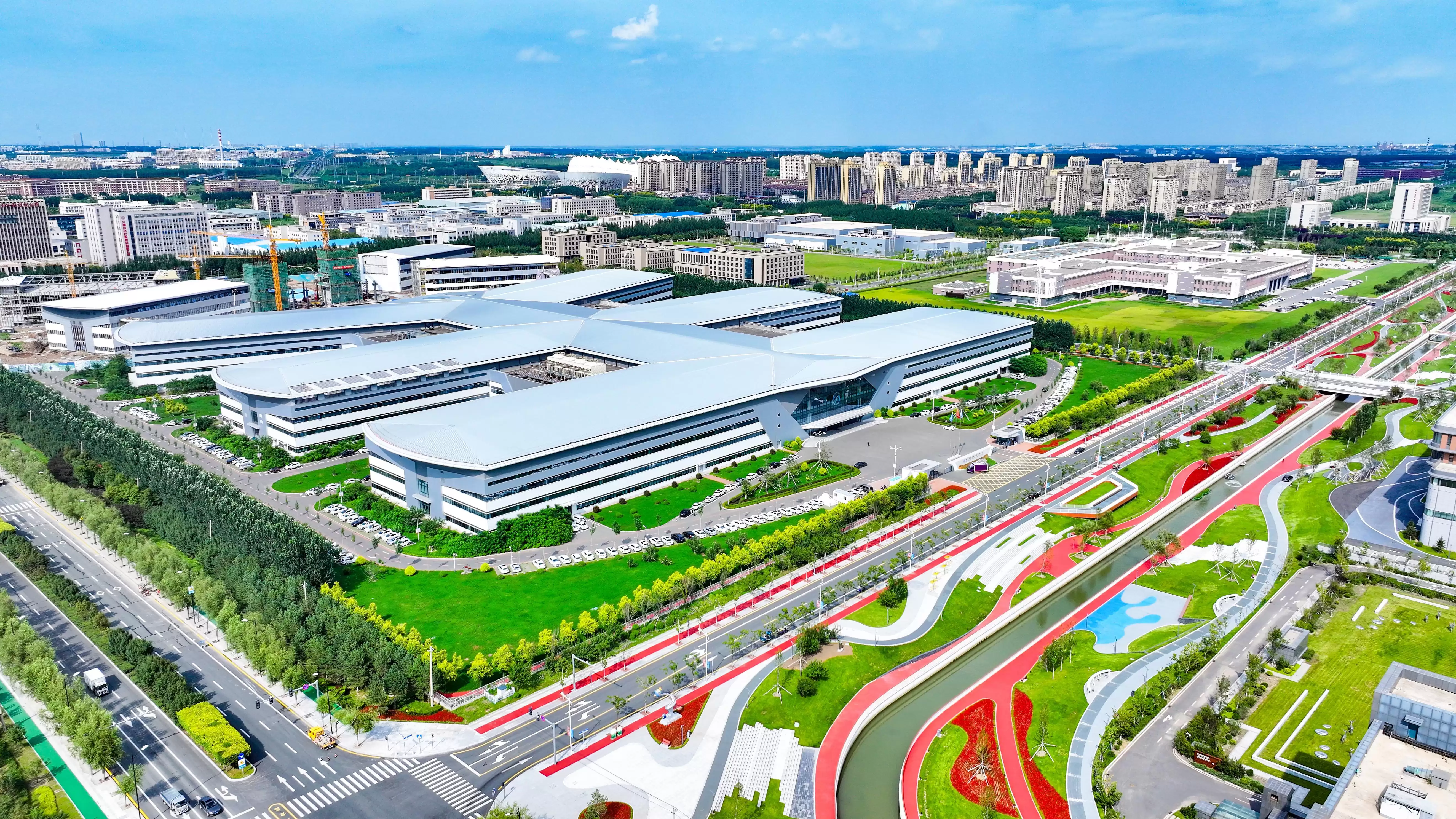 追光逐星向未来——长春新区光电信息产业集群发展样本观察