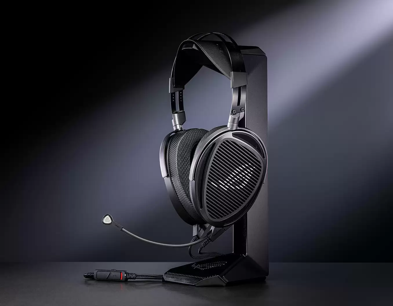 联合 HIFIMAN 打造：华硕 ROG 臻世开放式平板振膜游戏耳机开启新品预约，2 月 2 日发售